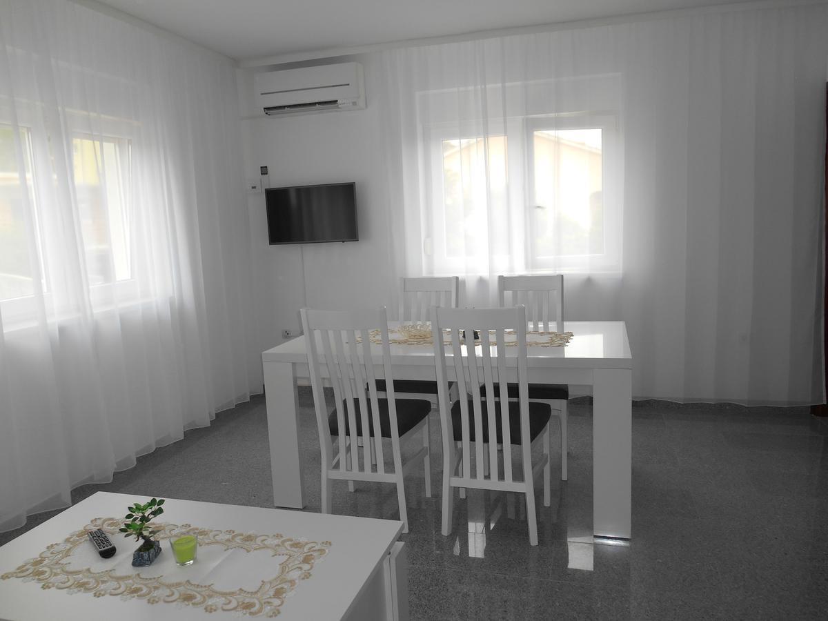 Apartments Diana Šmrika المظهر الخارجي الصورة